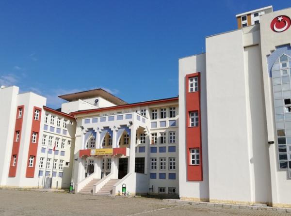 Şehit İbrahim Kılıç Mesleki ve Teknik Anadolu Lisesi Fotoğrafı