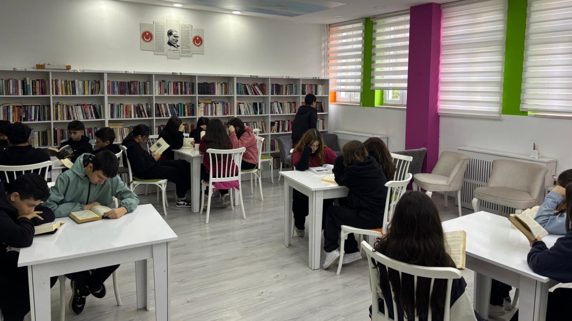 Şehit İbrahim Kılıç MTAL Okuyor, Bilgileniyor, Tartışıyor